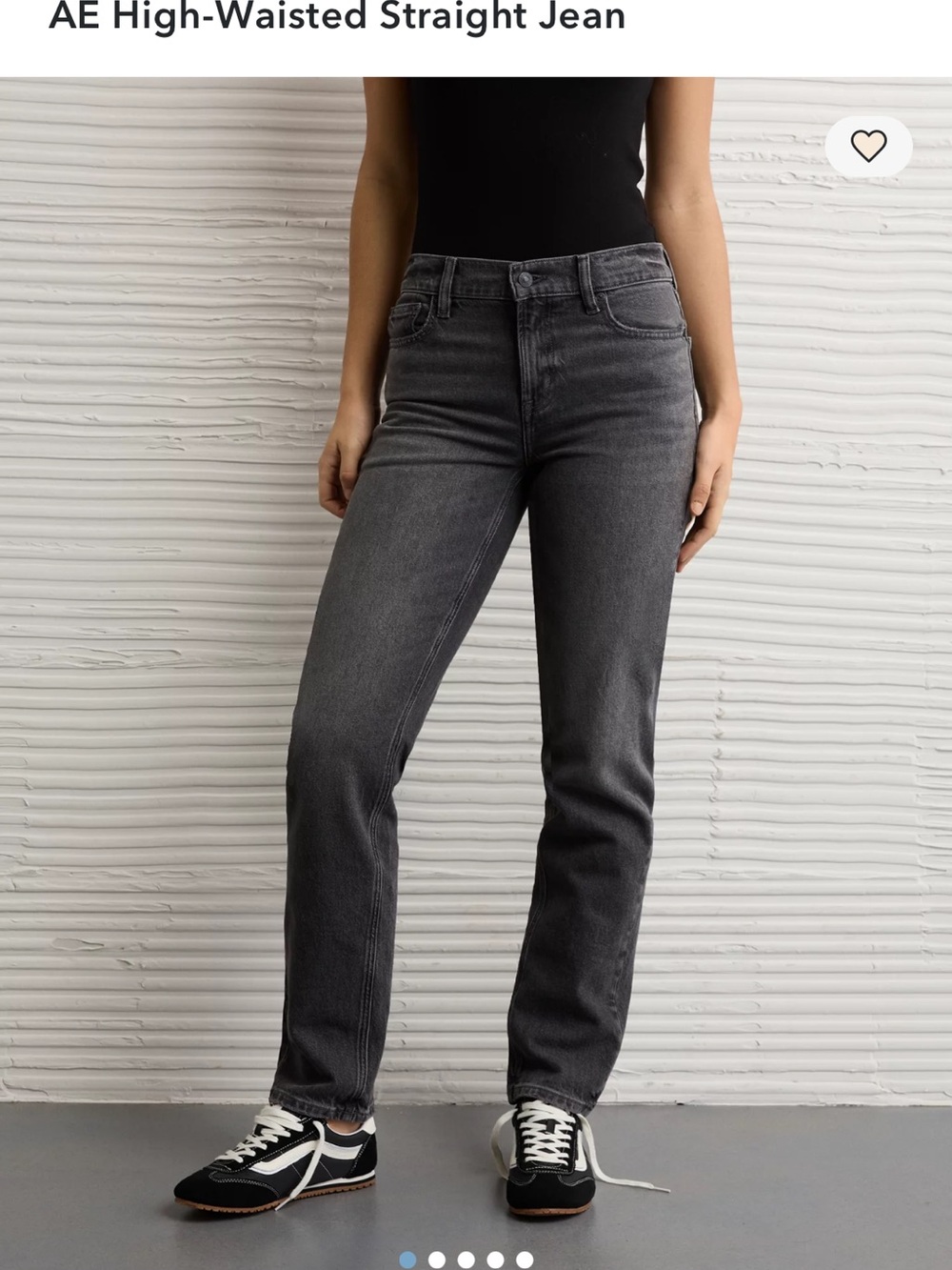 American Eagle Outfitters High-Waisted Straight Jeans in Black Magic 000 Short